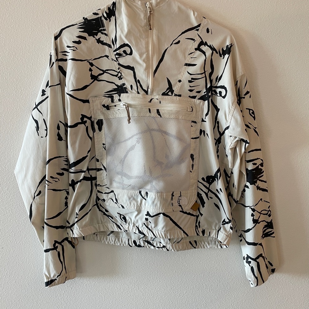 The North Face Women's jacket. Print is white dune coyote